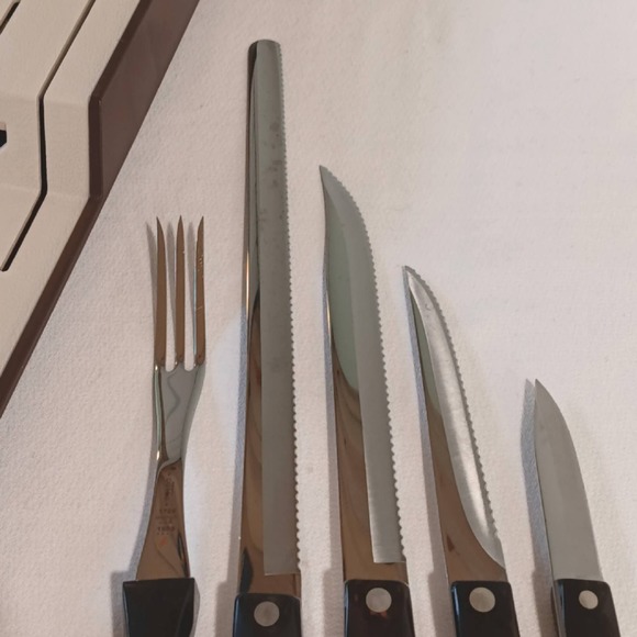 CUTCO 5 PC Knife Fork Set w/ Space Saver Storage Tray Wall Mount - Picture 10 of 12